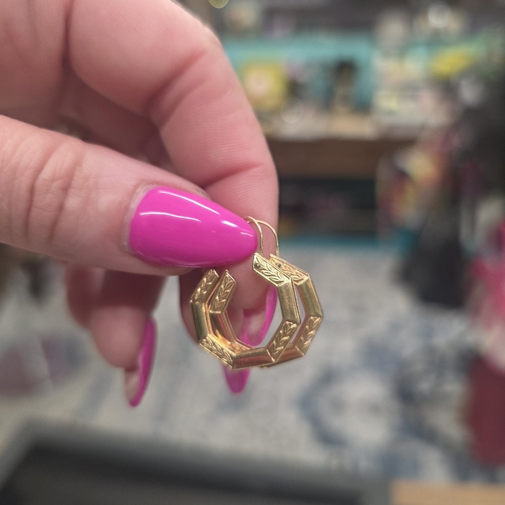 Solid 14k Gold Hoop Earrings Vintage Leaver Back Tested - Picture 9 of 15
